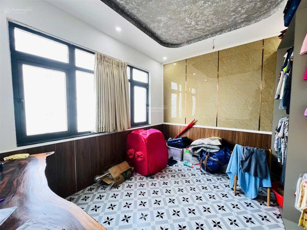 Nhà đẹp căn góc 2mtd đường vũ huy tấn, bình thạnh. 60m2. sổ hoàn công đầy đủ!