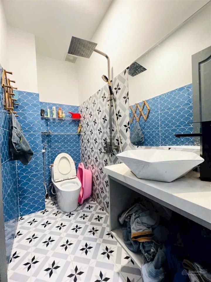 Nhà đẹp căn góc 2mtd đường vũ huy tấn, bình thạnh. 60m2. sổ hoàn công đầy đủ!