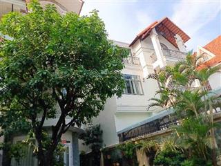 Chính chủ cần bán gấp biệt thự quận 2 300m2 (10 x 30) 4 tầng 56,5 tỷ tl