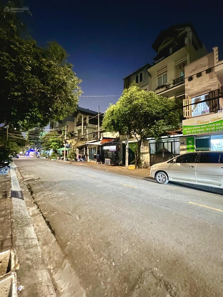 Hiếm mặt tiền trần thủ độ  quận tân phú  đường rộng 14m thông tứ phía  kd đỉnh