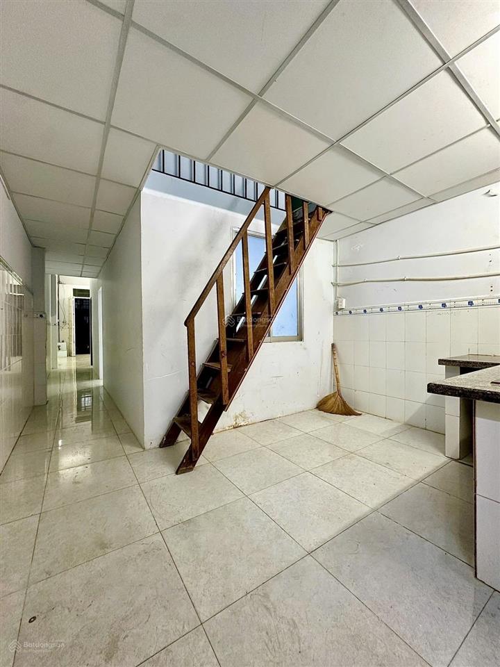 Hiếm mặt tiền trần thủ độ  quận tân phú  đường rộng 14m thông tứ phía  kd đỉnh