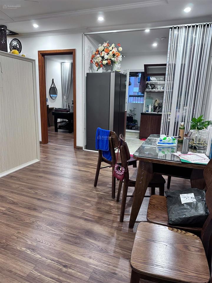 Chính chủ bán căn 77m2 ban công đn full đồ giá 4tỷ7 bao hết thuế phí căn 2pn2wc