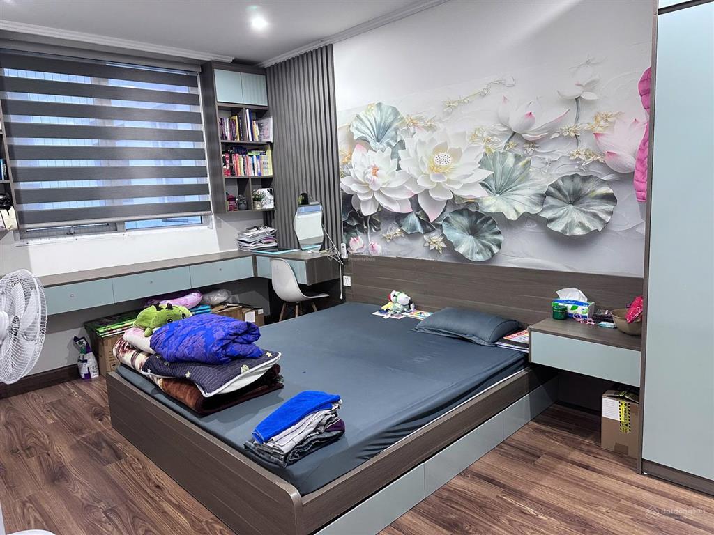 Chính chủ bán căn 77m2 ban công đn full đồ giá 4tỷ7 bao hết thuế phí căn 2pn2wc