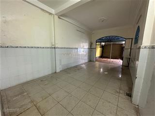 Bán nhà 2 mặt tiền 8x23m vành đai p10 q6.