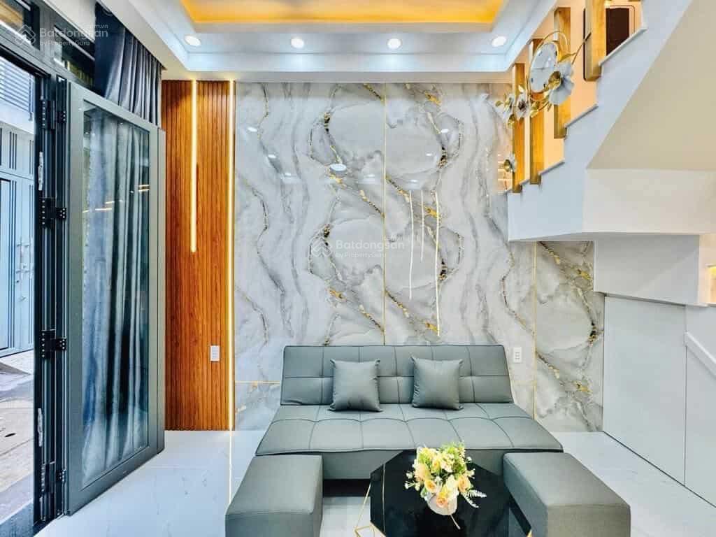 Nhà lê văn thọ, gò vấp  4.49 tỷ, dt 21.8m2 (cn đủ), 3 tầng, 3pn, hẻm xe hơi, shr cc.