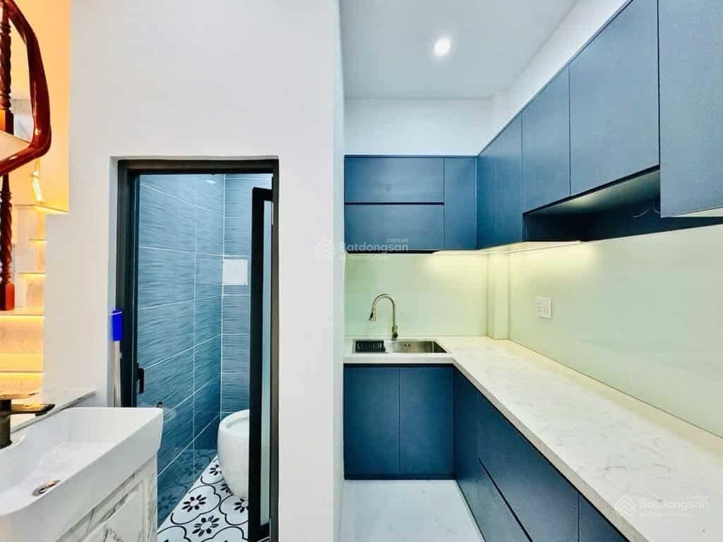 Nhà lê văn thọ, gò vấp  4.49 tỷ, dt 21.8m2 (cn đủ), 3 tầng, 3pn, hẻm xe hơi, shr cc.