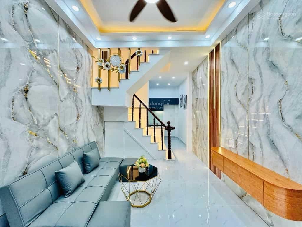 Nhà lê văn thọ, gò vấp  4.49 tỷ, dt 21.8m2 (cn đủ), 3 tầng, 3pn, hẻm xe hơi, shr cc.