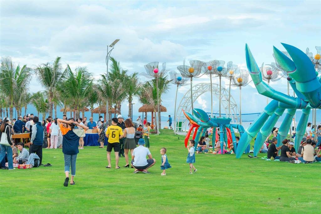 Bán shophouse para sol  caraworld, 4 tầng, đường 24m thuận tiện kinh doanh, sẵn nhà, sẵn sổ hồng