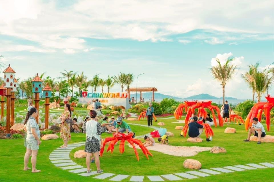 Bán shophouse para sol  caraworld, 4 tầng, đường 24m thuận tiện kinh doanh, sẵn nhà, sẵn sổ hồng