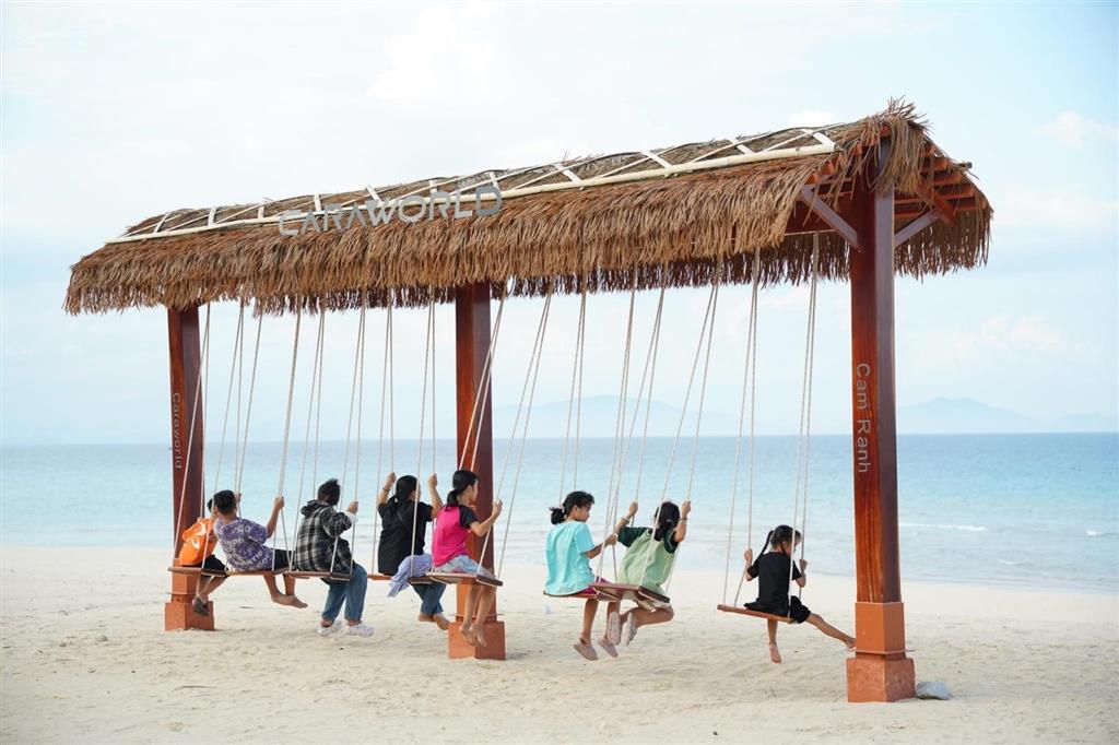 Bán shophouse para sol  caraworld, 4 tầng, đường 24m thuận tiện kinh doanh, sẵn nhà, sẵn sổ hồng