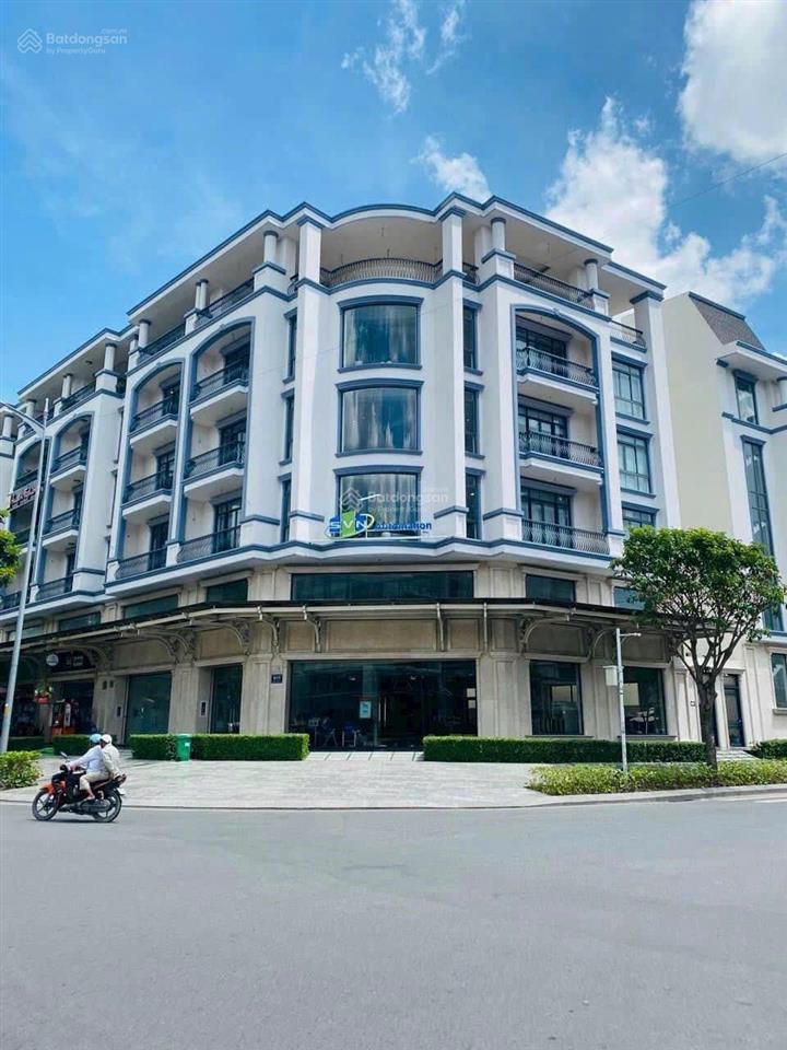 Bán gấp nhà mặt tiền nguyễn thị nhung vạn phúc city 9 x 20m = 180m2 hoàn thiện cao cấp