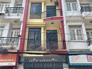 Cho thuê nhà măt tiền giải phóng tân bình. dt 4x20m, 1 trệt, 3 lầu