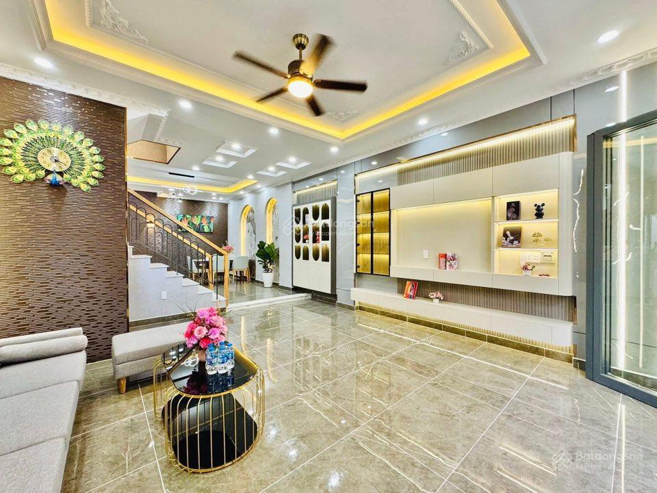 Chính chủ cấn bán gấp ra căn đẹp nguyễn văn thủ, p đa kao, q1, 75.5m2,giá 4ty330, sổ hồng riêng