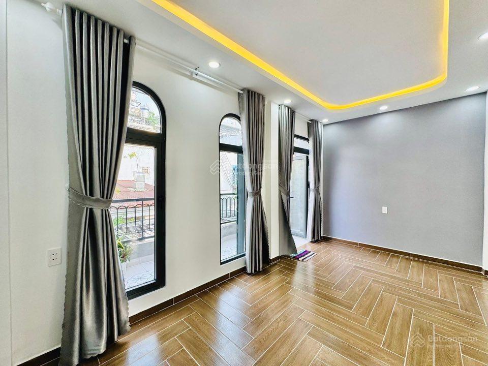 Chính chủ cấn bán gấp ra căn đẹp nguyễn văn thủ, p đa kao, q1, 75.5m2,giá 4ty330, sổ hồng riêng