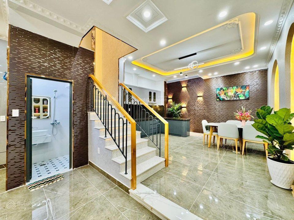 Chính chủ cấn bán gấp ra căn đẹp nguyễn văn thủ, p đa kao, q1, 75.5m2,giá 4ty330, sổ hồng riêng