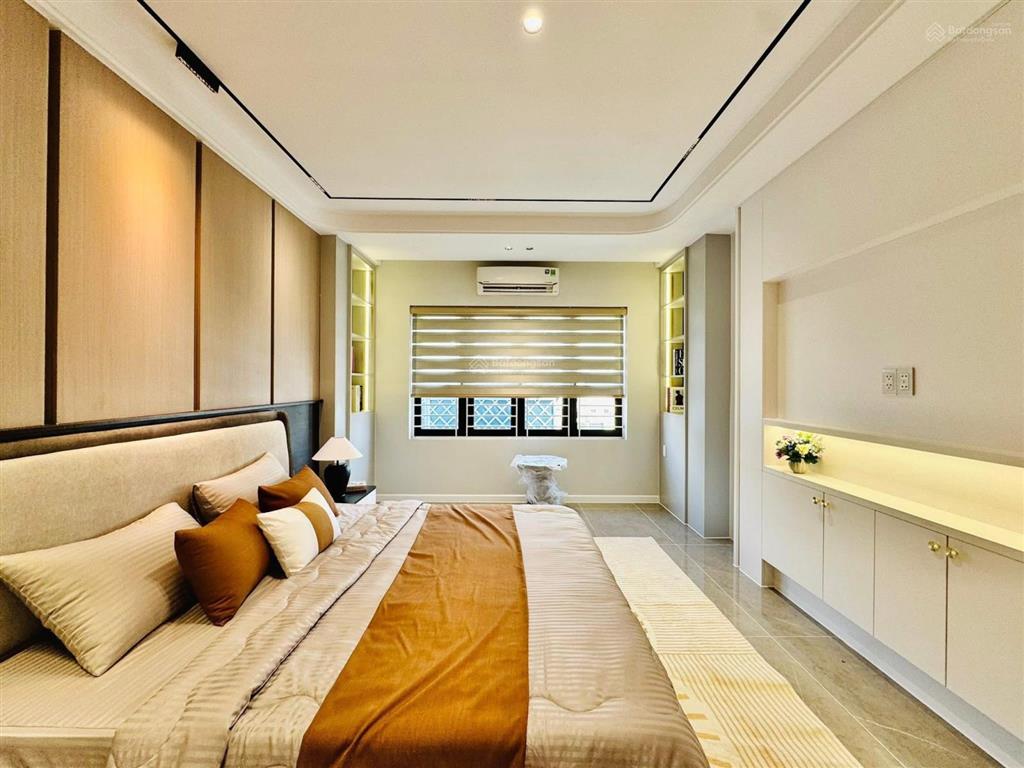 Chính chủ cần bán ngộp gấp ra căn trương quyền, p. võ thị sáu, q3, 96m2,giá 5 tỷ 230, sổ hồng riêng