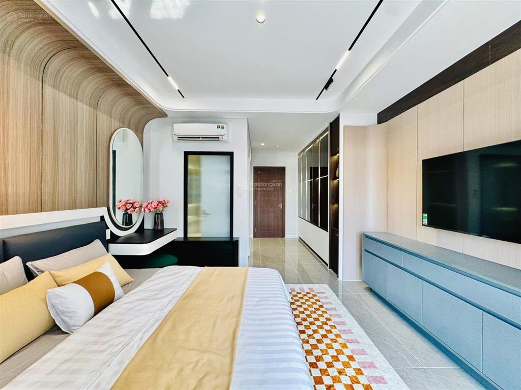 Chính chủ cần bán ngộp gấp ra căn trương quyền, p. võ thị sáu, q3, 96m2,giá 5 tỷ 230, sổ hồng riêng