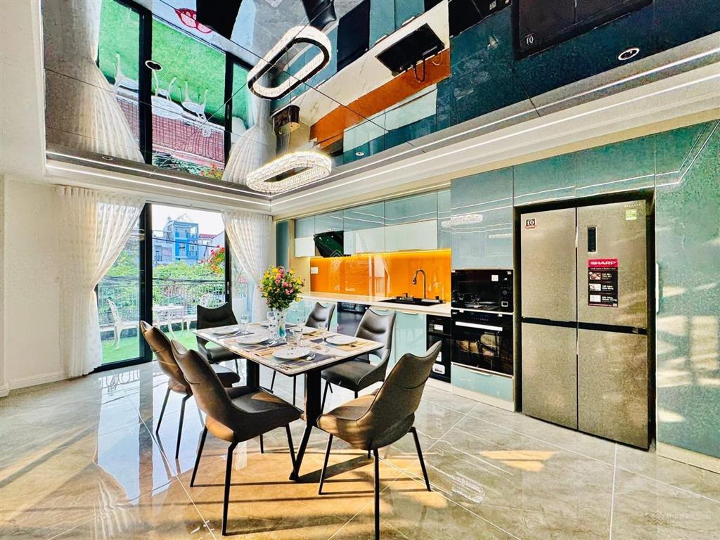 Kẹt chút về tài chính cần bán gấp căn chính chủ hòa hưng, p12, q3, 84m2,giá 4ty260, sổ hồng riêng