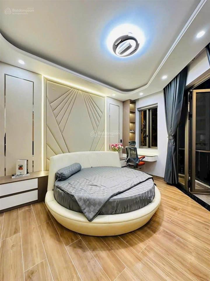 Chính chủ cần bán gấp ra căn chính chủ trần phú, p7, q5, 78m2,giá 4 ty650, sổ hồng riêng