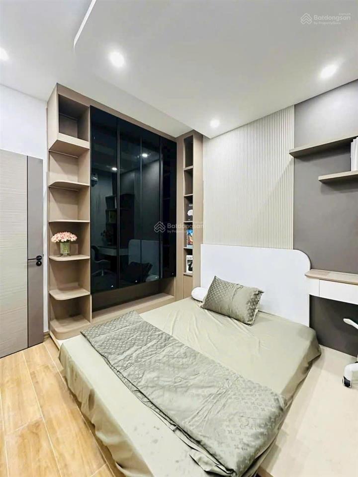 Chính chủ cần bán gấp ra căn chính chủ trần phú, p7, q5, 78m2,giá 4 ty650, sổ hồng riêng