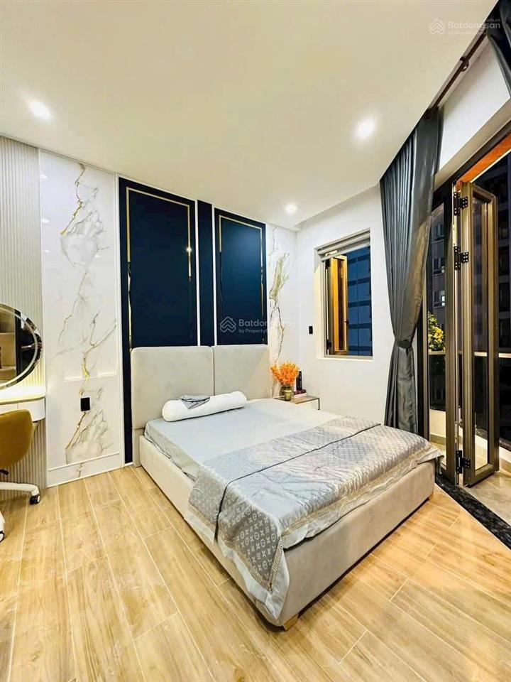 Chính chủ cần bán gấp ra căn chính chủ trần phú, p7, q5, 78m2,giá 4 ty650, sổ hồng riêng