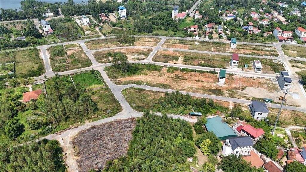 Bán đất nghỉ dưỡng khu đấu giá đối diện hồ đại lải, dt 420m2 full thổ cư, giá 9tr/m2