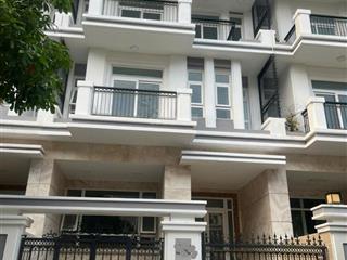 Cho thuê nhà nguyên căn nhà phố liền kề tại the peak garden đường nguyễn lương bằng, phú mỹ, q7