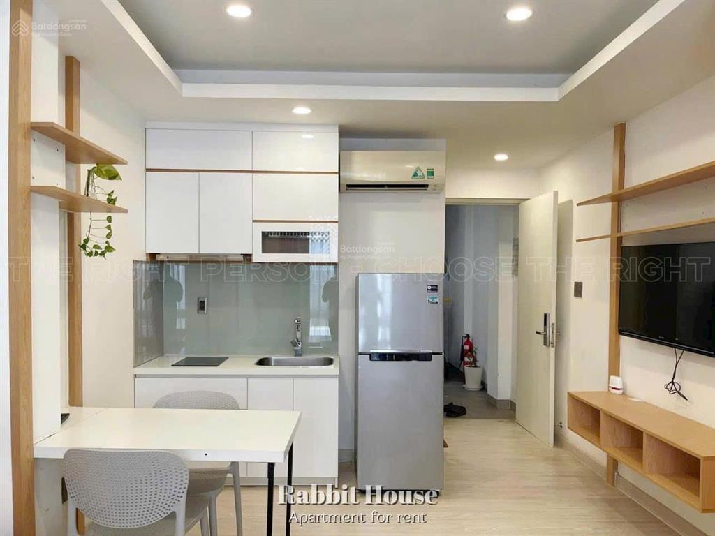 Cho thuê căn hộ dịch vụ ban công, tách bếp  nguyễn gia trí, bình thạnh gần phú nhuận, q2, q1, q3