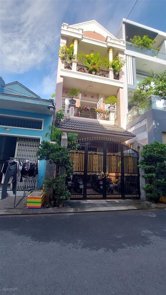 Bán nhà đường tân sơn nhì, tân phú (5,2x22m vuông) nhà 3 tầng, đường 8m, khu dân trí cao, 15.2 tỷ