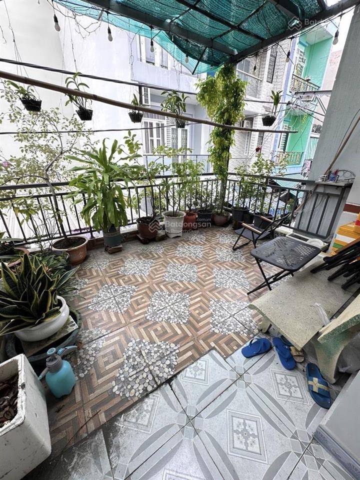 Tên lữa nối dài bình trị đông  hẻm xe hơi  sổ đủ 52m2  kết cấu cứng chắc