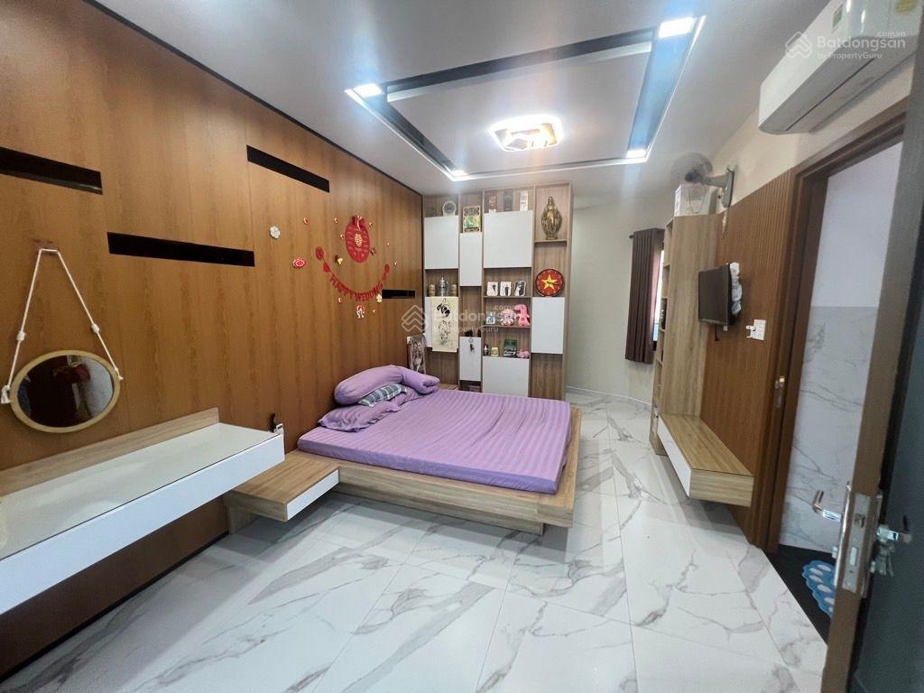 Mặt tiền lý thánh tông, tân phú ngang 10m hiếm có  full nội thất....