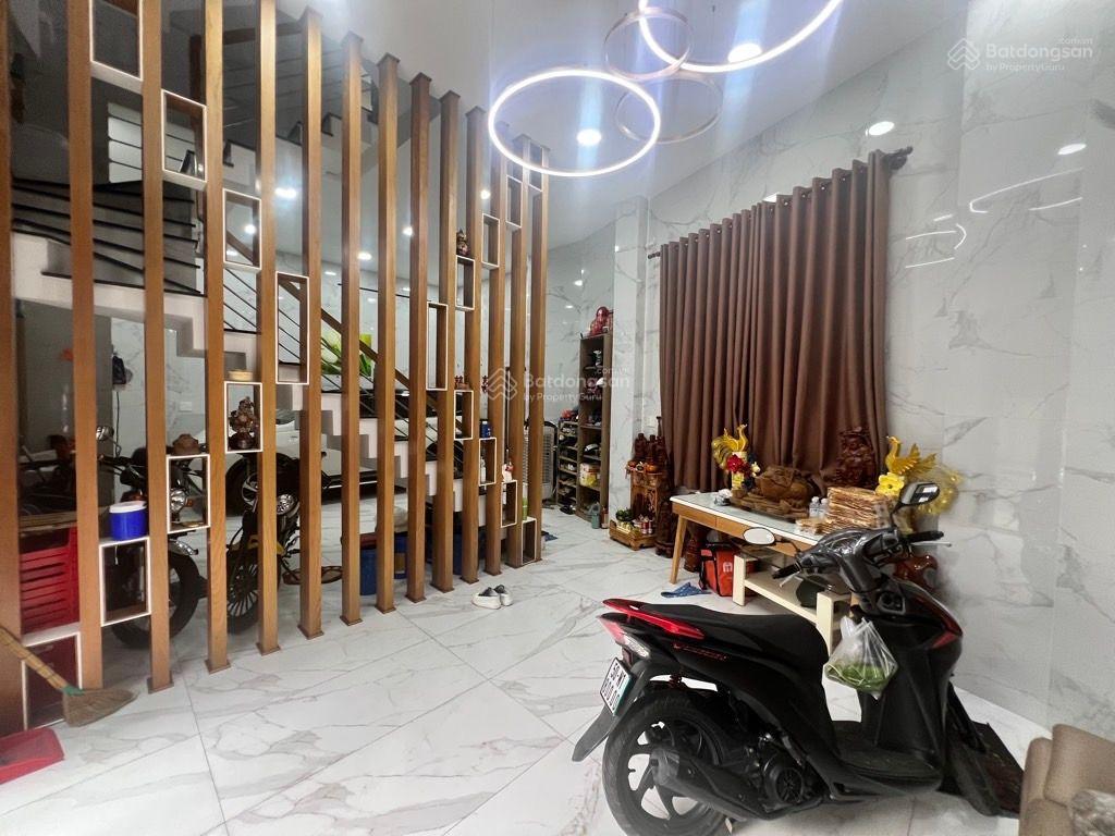 Mặt tiền lý thánh tông, tân phú ngang 10m hiếm có  full nội thất....