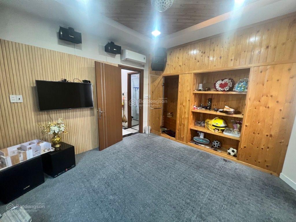 Mặt tiền lý thánh tông, tân phú ngang 10m hiếm có  full nội thất....