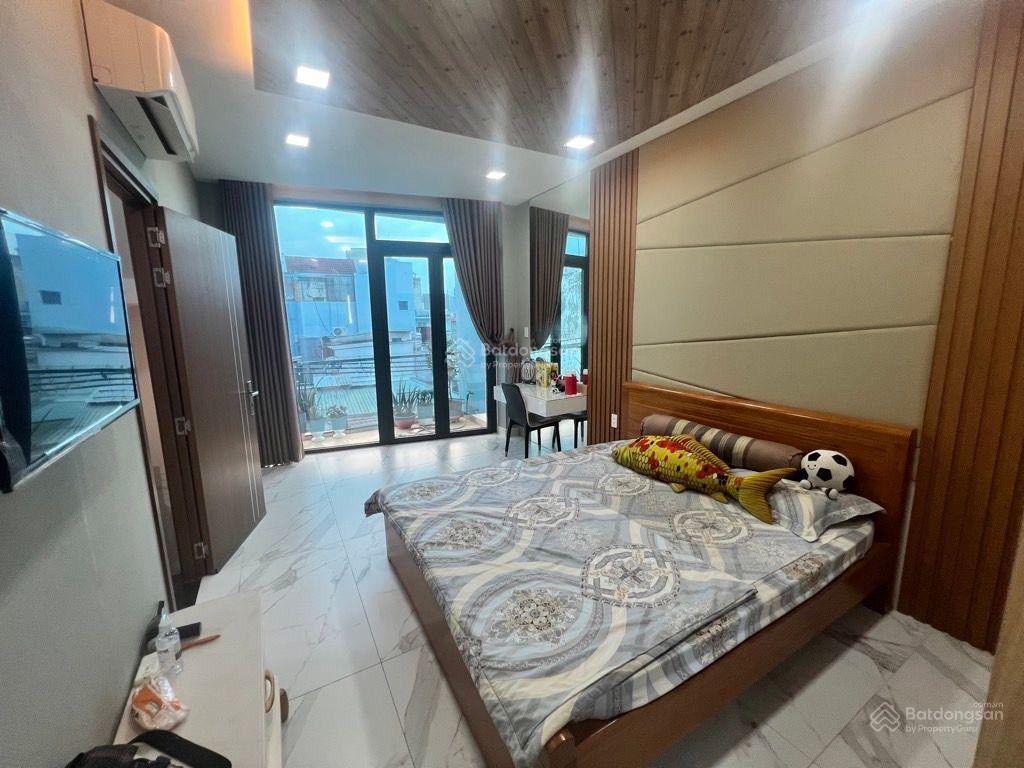 Mặt tiền lý thánh tông, tân phú ngang 10m hiếm có  full nội thất....