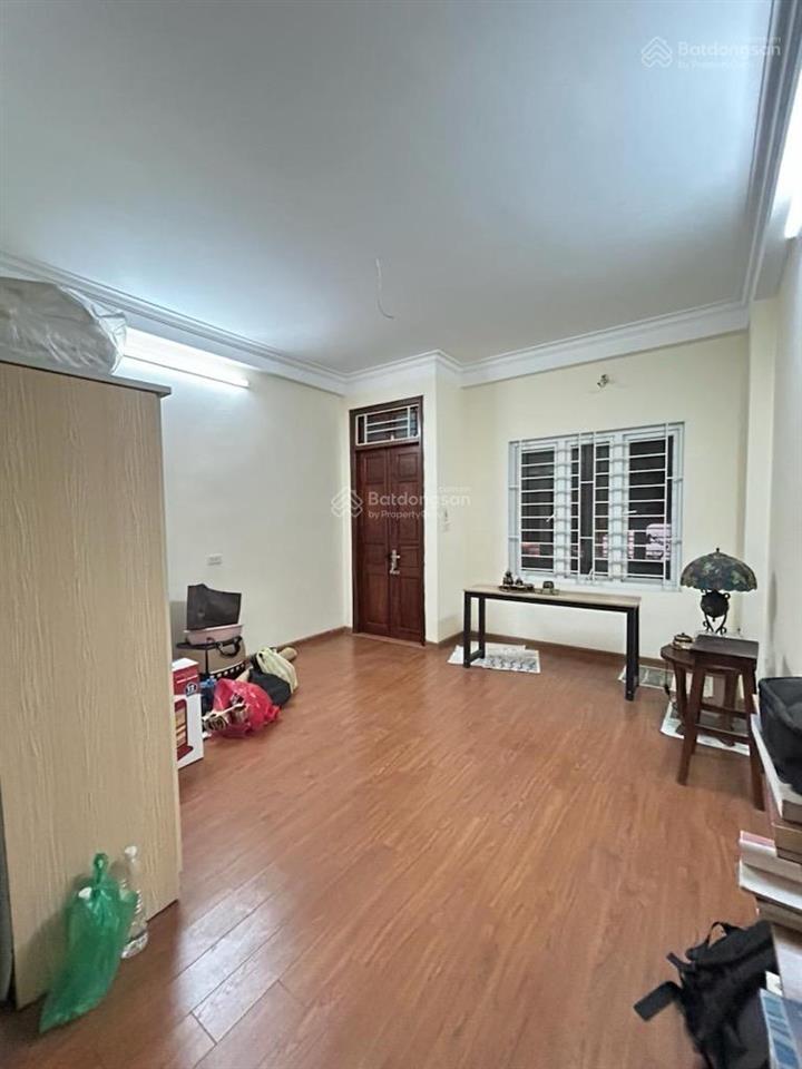 7,8 tỷ có nhà tạ quang bửu 40m 5 tầng mới đẹp