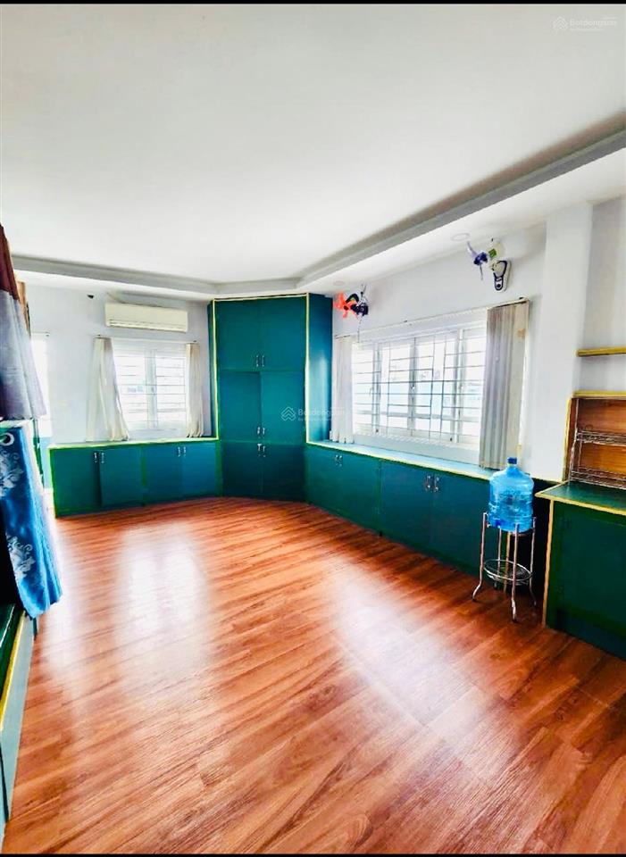 Lô góc ngang 4.7x12 5 tầng. thu nhập ổn định 40tr/th. vị trí lê đại hành f13 q11.