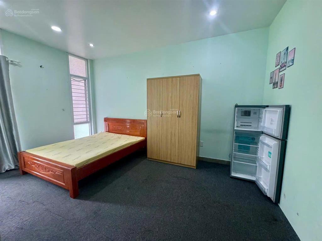 Phòng cho thuê ban công lầu 1, 40m kdc trung sơn  ban công rộng  full nội thất  5,7 triệu/tháng