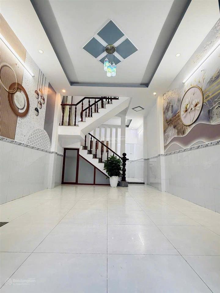 Nhà đẹp 4*10m 2/ngắn lê thị ngay 2pn 2wc  0762 717 *** xem nhà