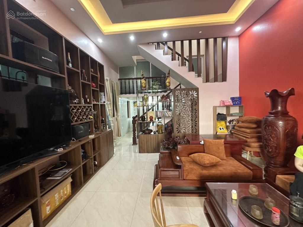 Bán nhà tây hồ dân xây 60m 4 tầng mt 4,5m 10,8 tỷ