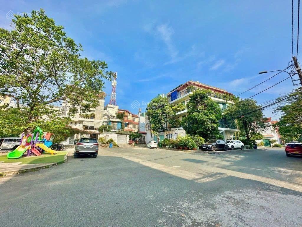 Vị trí đỉnh ngay gigamall phạm văn đồng, gần sông 420m2 (16x25) chỉ 26 tỷ