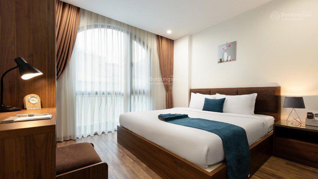 Bán ks 8 t hiện đại, chỉ 2 nhà ra mặt phố kim mã, dòng tiền 400 tr/tháng, mặt tiền 9m, nở hậu, gpxd