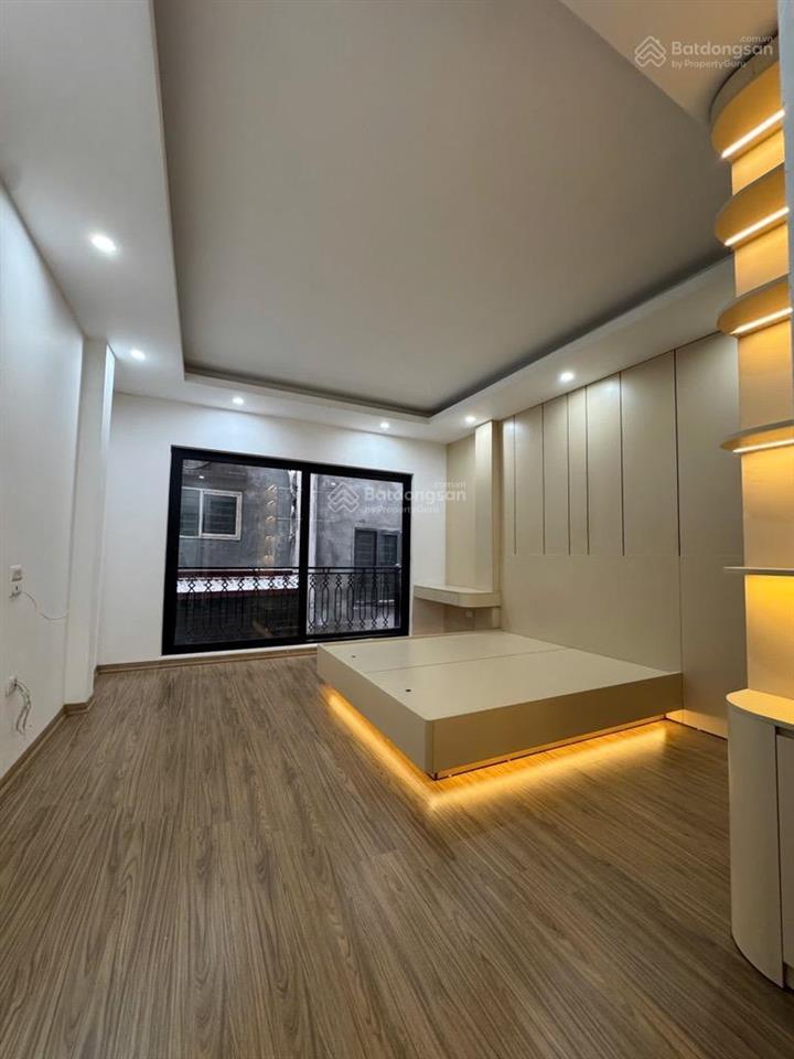 B.án nhà ngõ văn chương, gần ô tô, nhà xây mới, 36m2, 9.9 tỉ