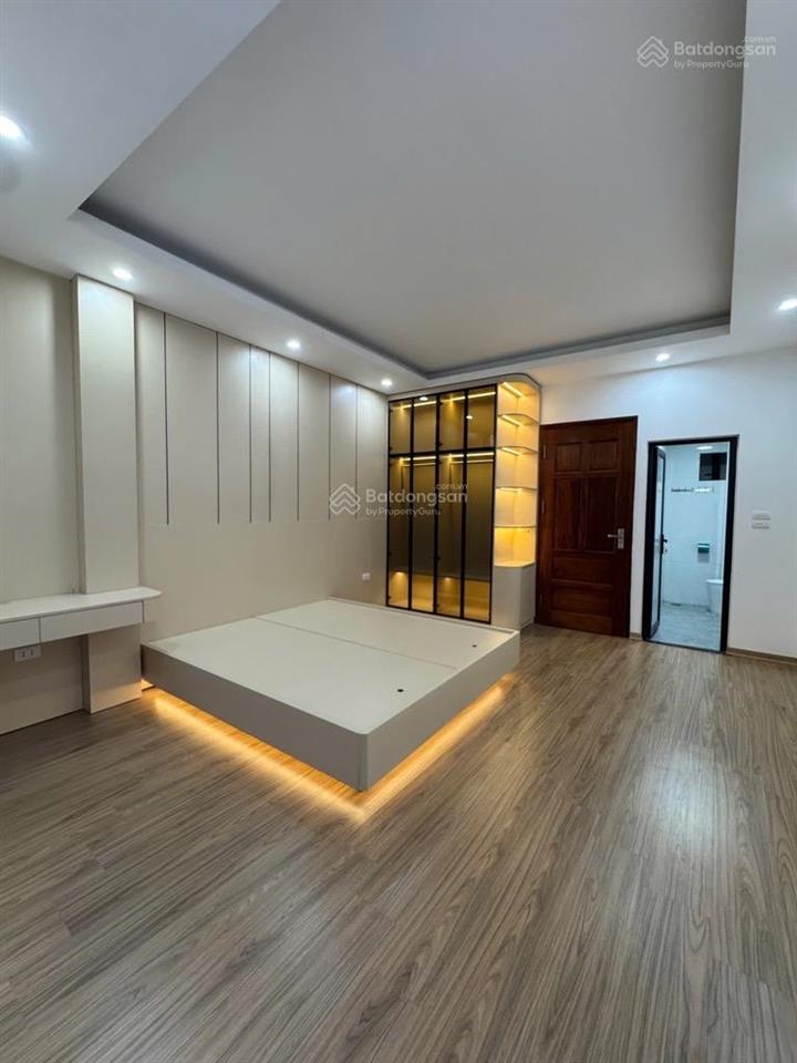 B.án nhà ngõ văn chương, gần ô tô, nhà xây mới, 36m2, 9.9 tỉ