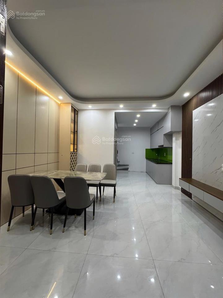 B.án nhà ngõ văn chương, gần ô tô, nhà xây mới, 36m2, 9.9 tỉ