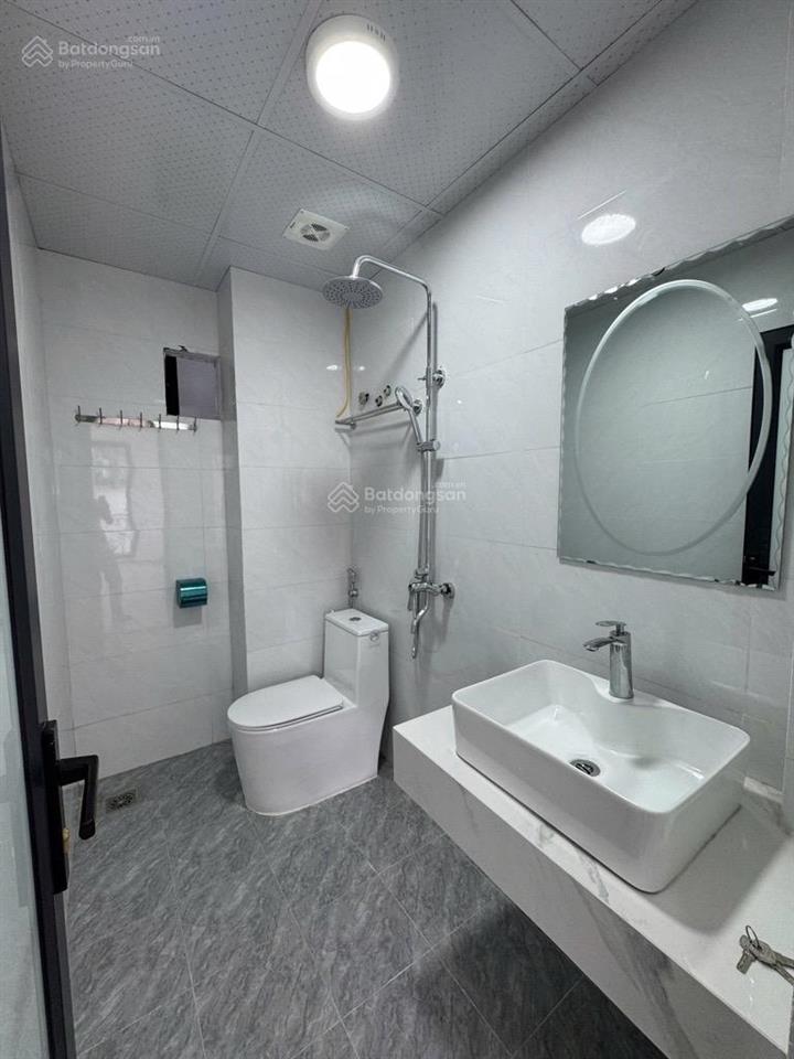 B.án nhà ngõ văn chương, gần ô tô, nhà xây mới, 36m2, 9.9 tỉ