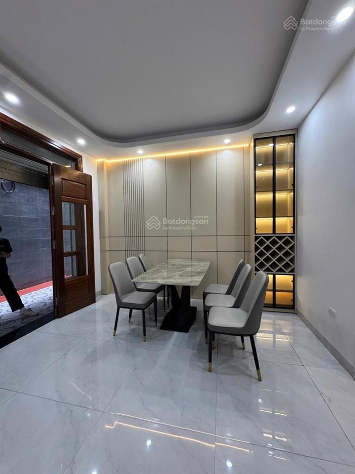 B.án nhà ngõ văn chương, gần ô tô, nhà xây mới, 36m2, 9.9 tỉ