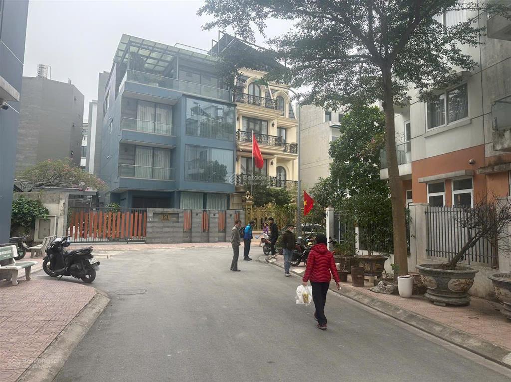 Bán nhà liền kề dự án c1 c2 xuân đỉnh.