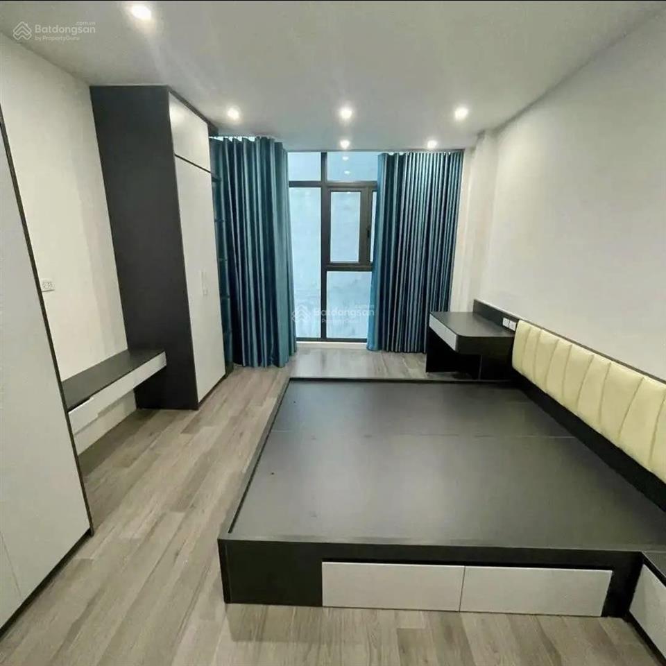 Bán nhà tt hơn 3 tỉ 45m 2 p ngủ,ngay phạm văn đồng hoàng quốc việt