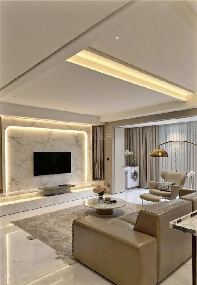 Bán nhà tt hơn 3 tỉ 45m 2 p ngủ,ngay phạm văn đồng hoàng quốc việt