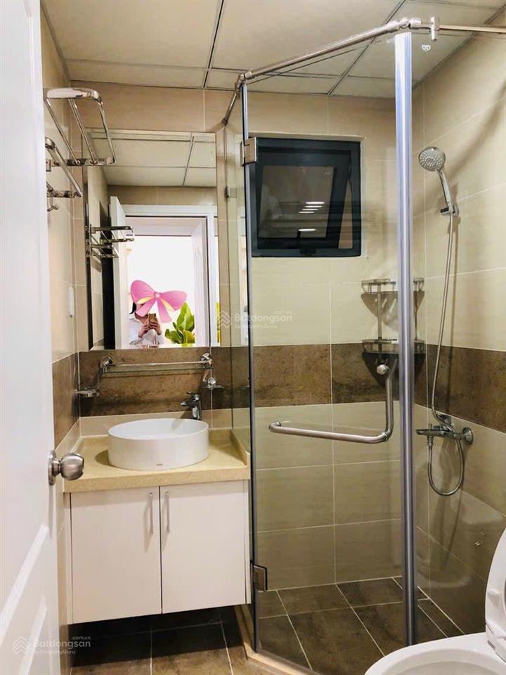 Cần cho thuê căn hộ cao cấp monarchy 2 phòng ngủ full nội thất